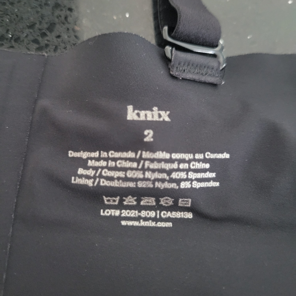 Knix Padded V-Neck (Evolution) Bra Set - Picture 5 of 6